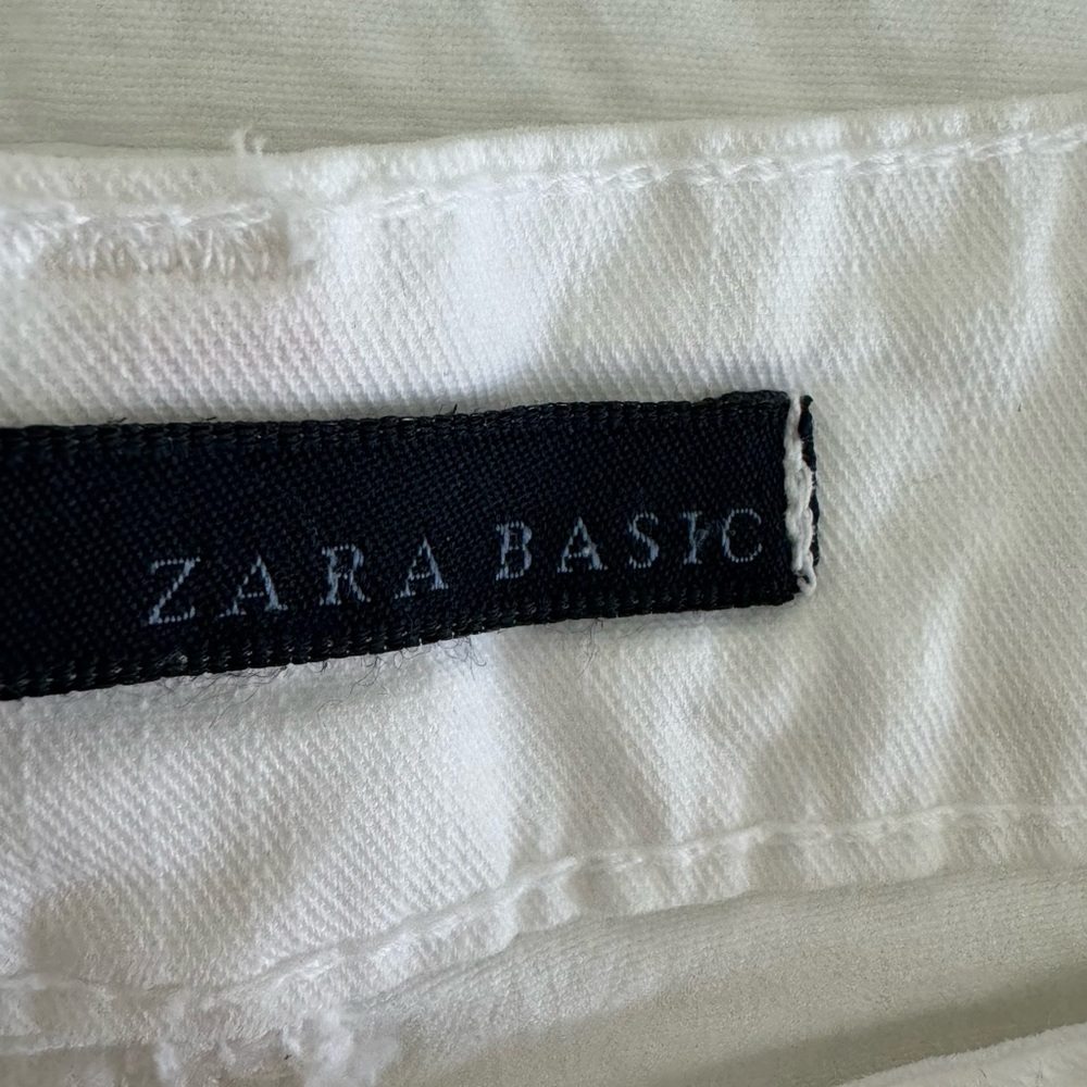 Zara Basic White Jeans 🤍 zipper at the pencil ankle 🤍 gorgeous with heels 🤍 - Picture 2 of 7